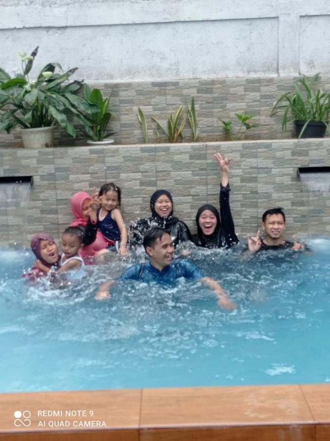Villa Dhanty Bogor Kültér fotó