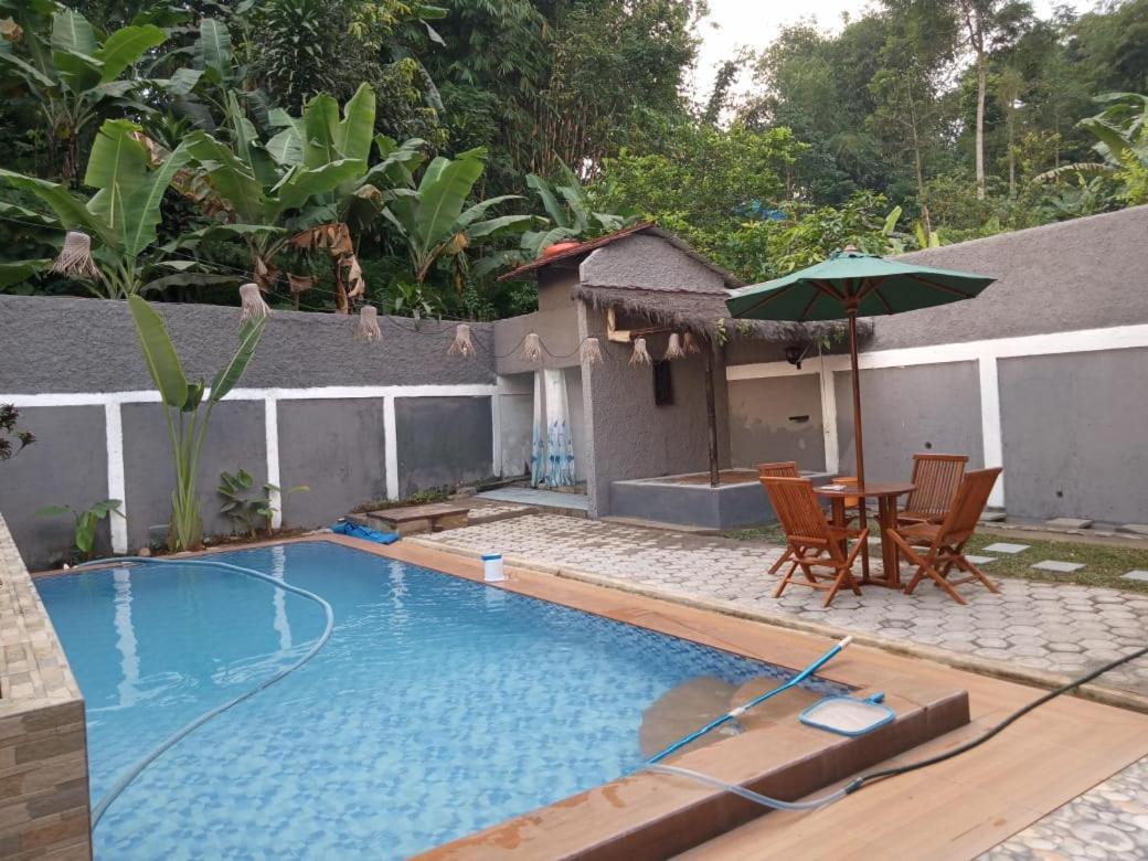 Villa Dhanty Bogor Kültér fotó