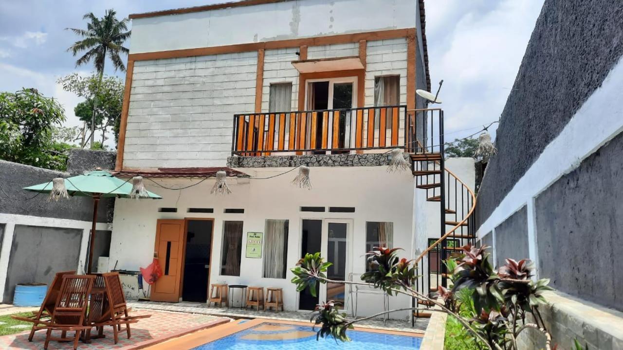 Villa Dhanty Bogor Kültér fotó